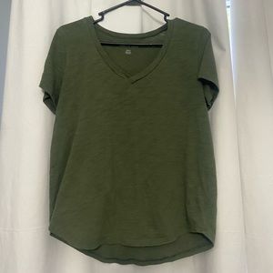American eagle army green short sleeve, size medium